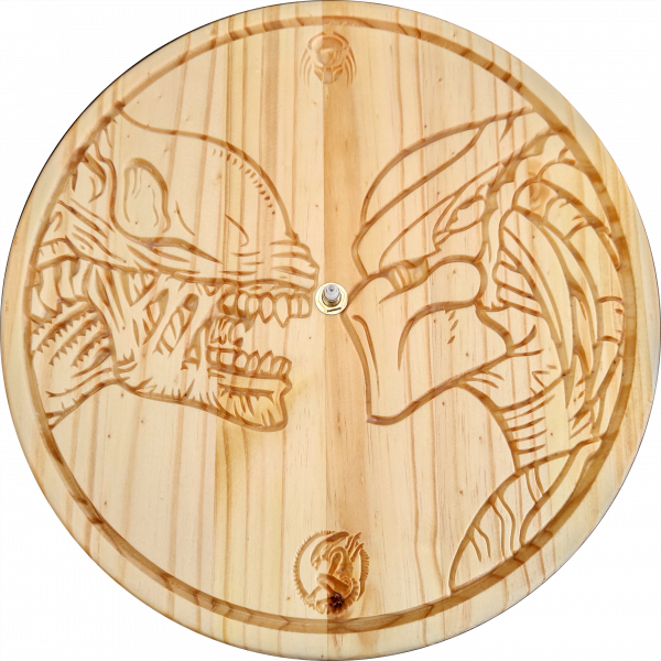 Alien Vs Predator - Horloge Murale en Bois de Pin – Image 2